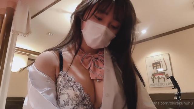 [4V/772M)超可愛い１８歳巨乳彼女