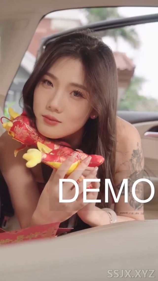 [8V/101M]最近网上爆火的五菱星光八段“DEMO”视频，大长腿极品气质尤物~诱惑满满