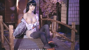 [1V+54P/564MB]白莉爱吃巧克力Cos雷电将军 露出粉乳嫩穴诱人娇躯